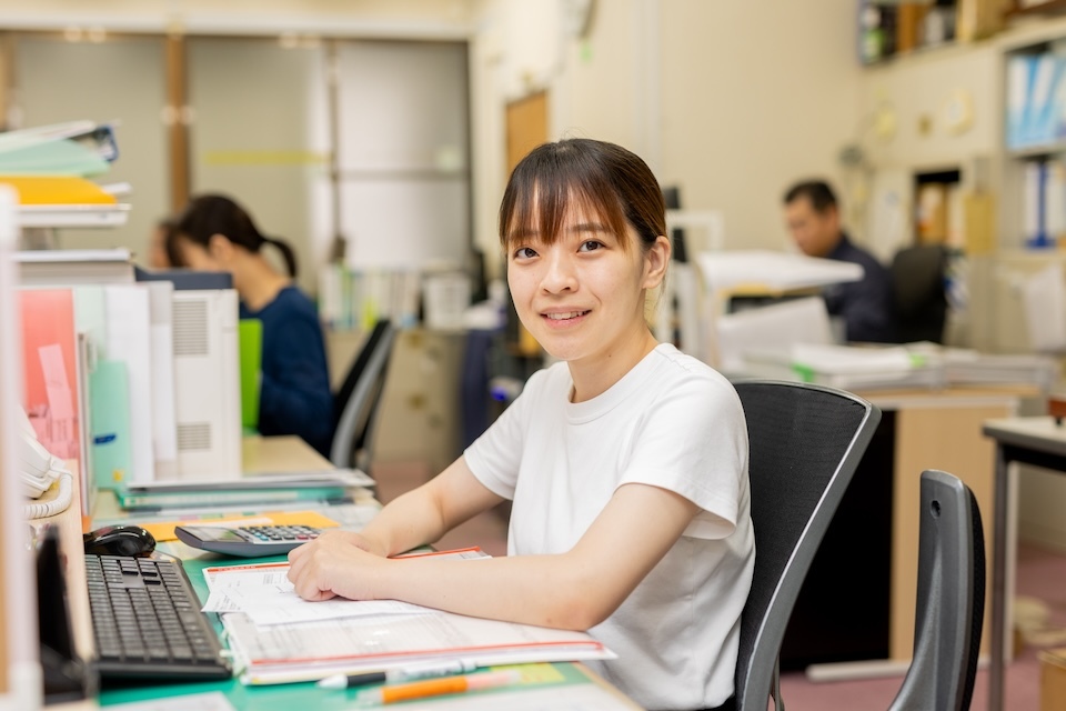 気軽に相談できる環境のおかげで、<br>経理としてステップアップできている